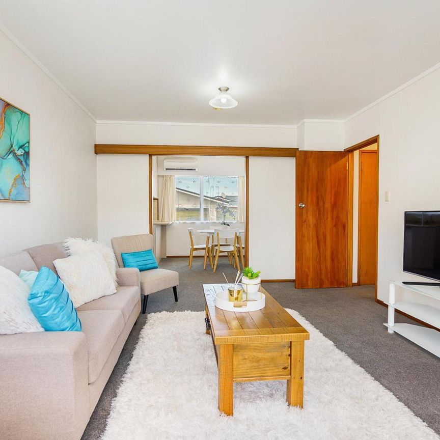 Kensington Central - Photo 1