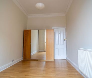 1 Bed Flat, Calder Street, G42 - Photo 1