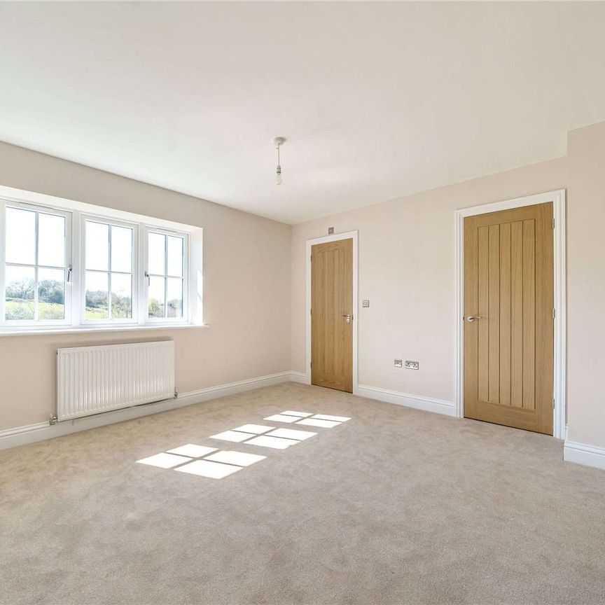 3 bedroom terraced house located in a new development and in a semi-rural position with countryside views - Photo 1