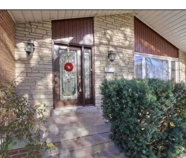 For Lease - 3079 Lindenlea Drive, Mississauga, Ontario - Photo 1