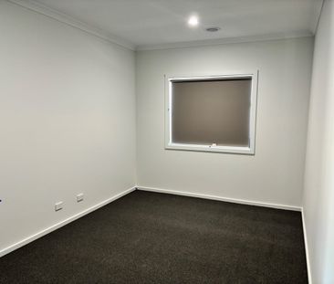 FOUR BEDROOM HOUSE - GASKIN RISE ESTATE - Photo 3