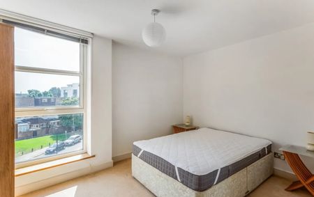 Room in a Shared Flat, Manchester Road, E14 - Photo 5