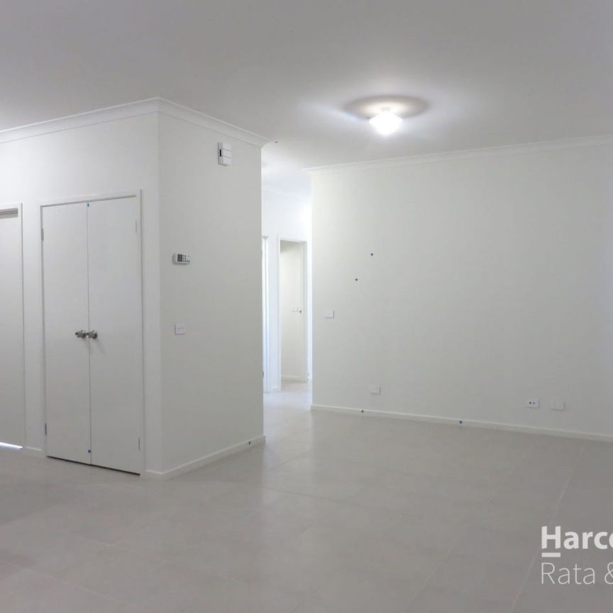 Deluxe & Dazzling Double Storey Delight - Photo 1