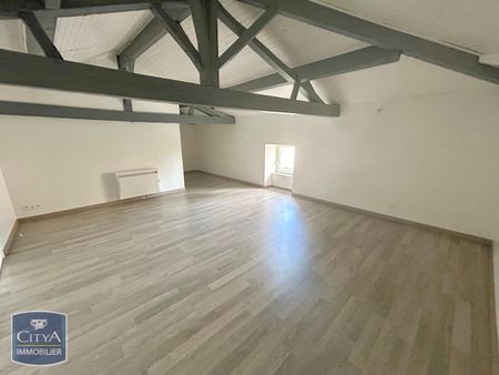 Location Appartement 5 pièces 129m² ST MACAIRE EN MAUGES 49450 - Photo 4