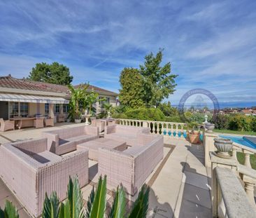 SPACIEUSE AVEC JARDIN, PISCINE ET VUE LAC - Photo 6