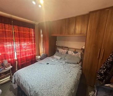 Harrow, Middlesex, HA2 - Photo 1