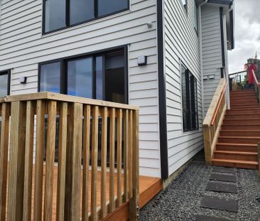 Modern 3BR Flat in Papakura - Photo 3
