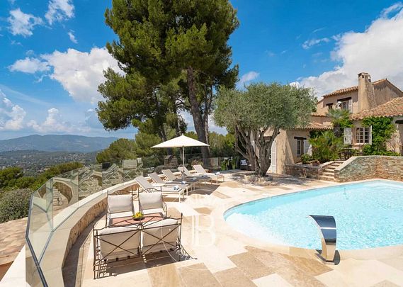 Mougins - Domaine privé - Bastide de Charme - 6 Chambres - Vue mer panoramique - Piscine - Photo 1