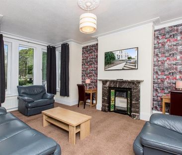 1 bedroom Flat To Let - Photo 5