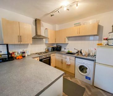 3 Bedroom Apartment - Photo 1