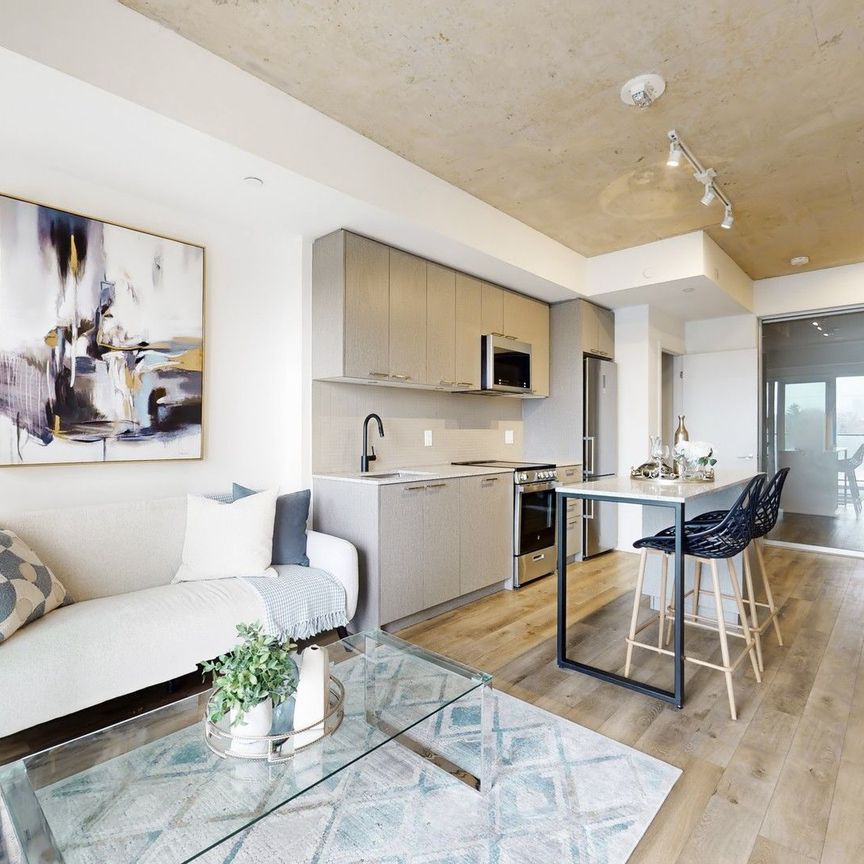 For Lease - 1808 St Clair Avenue Unit# 402, Toronto, Ontario - Photo 1