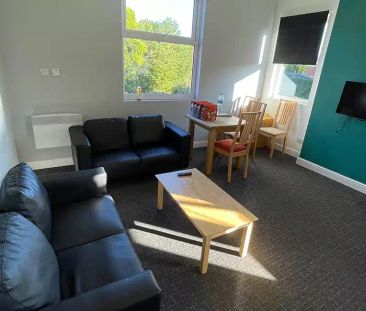 Standard Ensuite Rooms (Halls E) - Photo 5