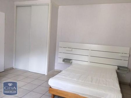 Location Appartement 1 pièce 29m² BOURG EN BRESSE 01000 - Photo 3