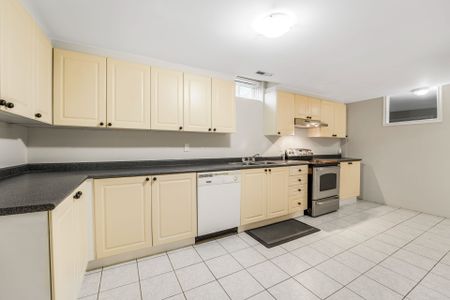 For Lease - 2 Olive Green Road Unit# Basement, Vaughan, Ontario - Photo 5