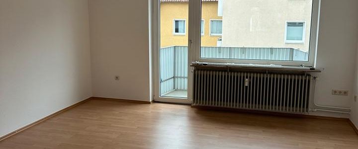 3-Zimmer-Wohnung mit Balkon & neuer Einbauküche - Foto 1