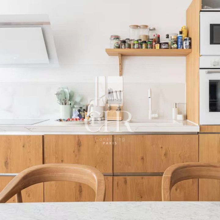 Appartement • Paris 9ème - Photo 1