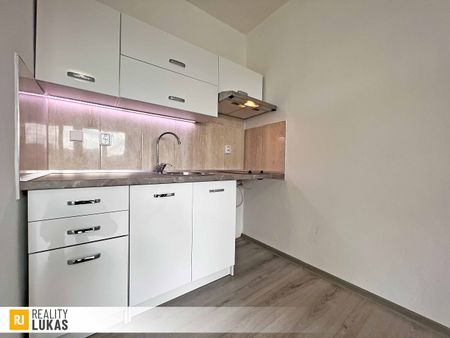 Pronájem bytu 1+kk 25 m² - Photo 3