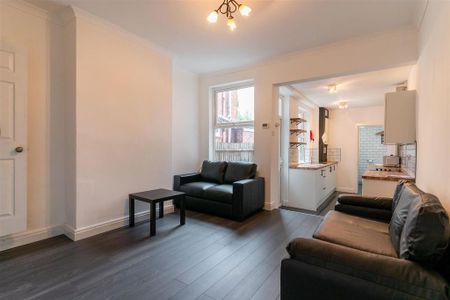 4 bedroom house to rent - Photo 2