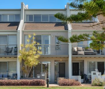 9/14 The Lane, Maryville NSW 2293 - Townhouse For Rent | Domain - Photo 1