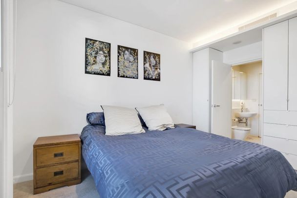 Stunning apartment nestled in the hub of Cremorne - Photo 1