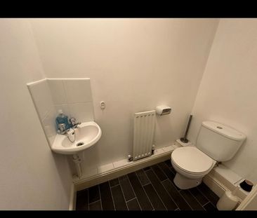 Room in a Shared House, Denison Road, M14 - Photo 6