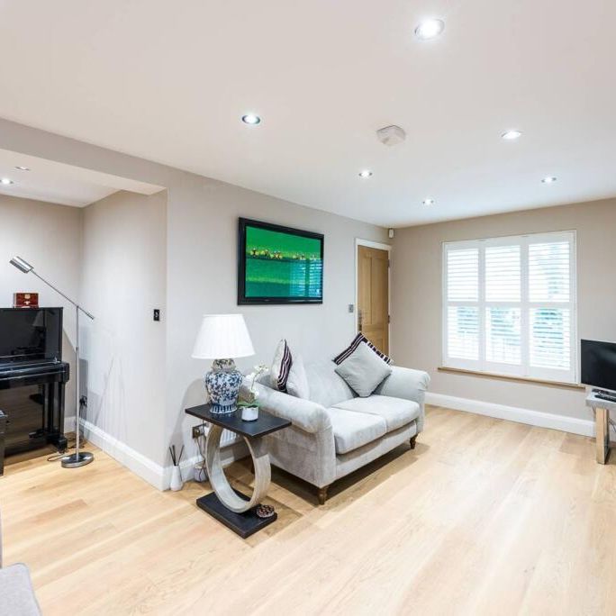 3 bedroom terraced house to rent - Photo 1