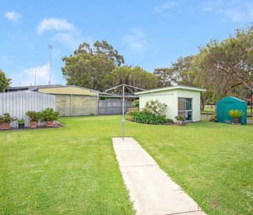 4 Harris Labrador Street, Labrador QLD 4215 - Photo 1