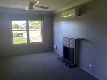 9 James Street, SHEPPARTON VIC 3630 - Photo 5