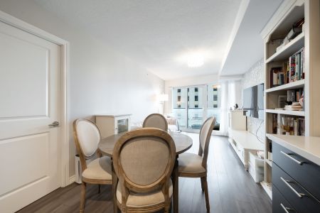 For Lease - 386 Yonge Street Unit# 1703, Toronto, Ontario - Photo 4