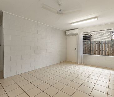 3/8 Palara Street, Currajong - Photo 6