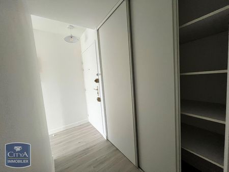 Location Appartement 1 pièce 27m² POITIERS 86000 - Photo 4