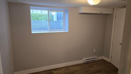 For Lease - 121 Cumberland Street, Barrie, Ontario - Photo 2