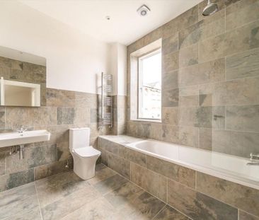 3 bedroom end of terrace house to rent - Photo 6