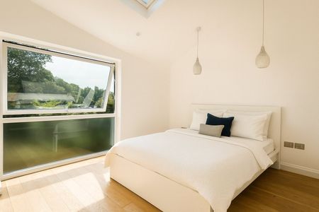 Winterton Court, Lower Teddington Road, Hampton Wick, KT1 - Photo 5