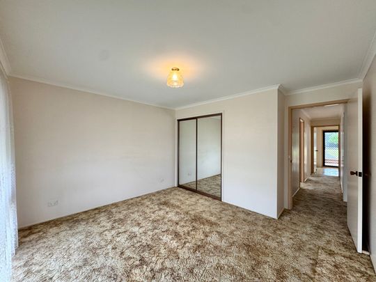 Comfortable 3-Bedroom Brick Home - Photo 1