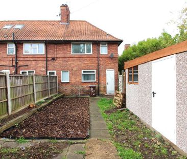 2 bedroom end of terrace house to rent - Photo 3