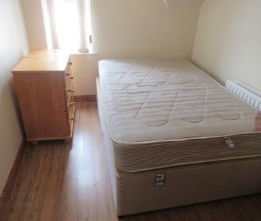 Upstairs Apartment, 109b University Avenue, Queens Quarter, Belfast - Photo 4