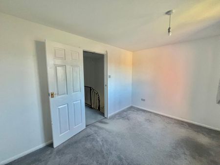 2 bedroom terraced house to rent - Photo 4