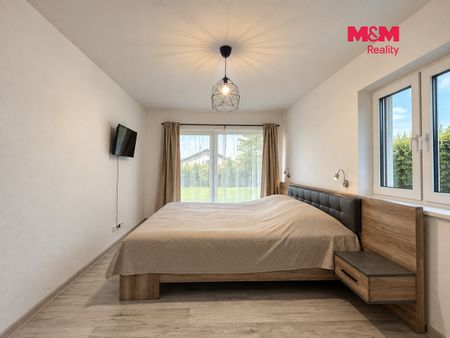Pronájem domu 110 m² s pozemkem 798 m² - Photo 3