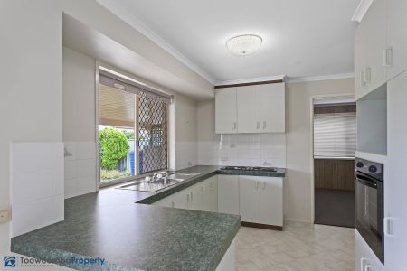 8 Crusader Court, 4350, Wilsonton Qld - Photo 5