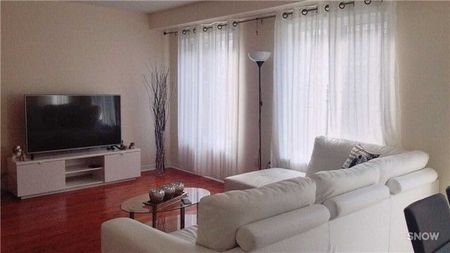 For Lease - 12 Westcliffe Crescent, Richmond Hill, Ontario - Photo 3