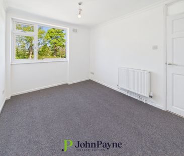 The Glade, Tile Hill, Coventry, CV5 7BU - Photo 2