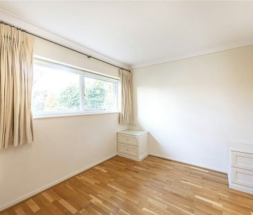 Old Rectory Close, Harpenden, Hertfordshire, AL5 2UD - Photo 6