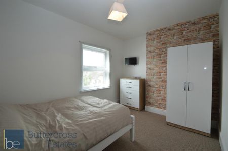 1 bedroom in a house share to rent - Photo 5