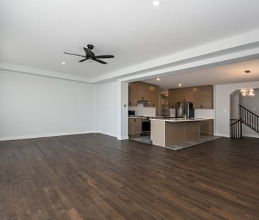 For Lease - 813 CROSSGATE Street, Barrhaven, Ontario - Photo 2