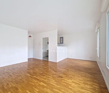 Location Appartement 2 pièces 47m² NANTERRE 92000 - Photo 3