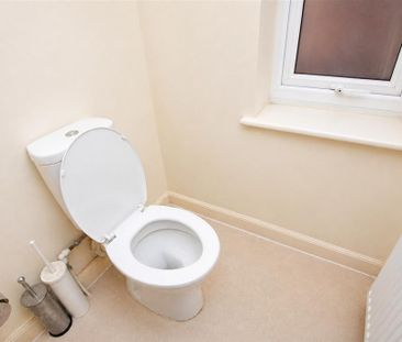 4 bedroom house to rent - Photo 3