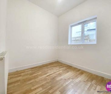 1 bedroom property to rent in Westcliff On Sea - Photo 2