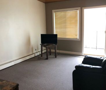 500-504 - RED ROOF - 4621 Veterans Way - 32 - FURNISHED - Photo 1