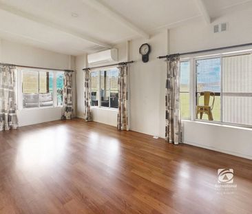 RURAL RETREAT - BILLS INCLUDED - Photo 1